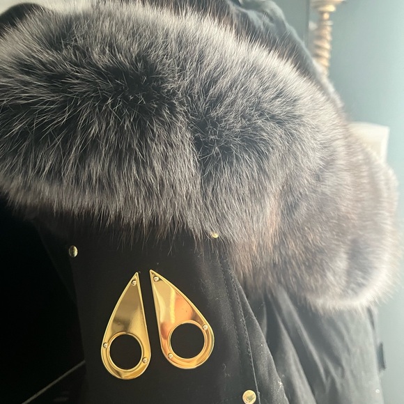 Moose knuckles, real fur hood and trim - Picture 5 of 8